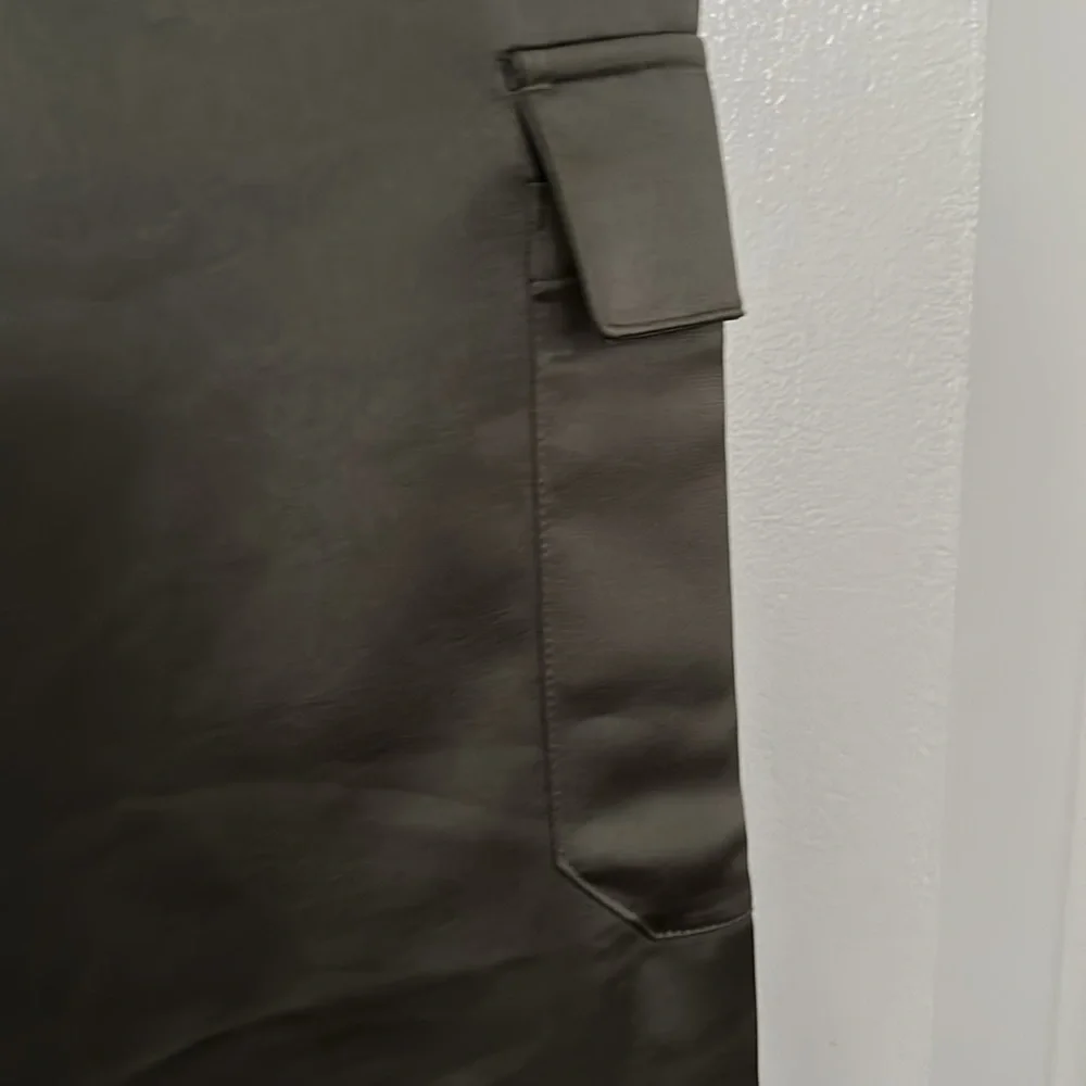 *Excellent Condition* Express, Wide Leg, High Waist, Green, Shiny, Cargo Pants - Picture 11 of 11